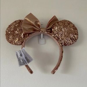Rose gold Minnie ears